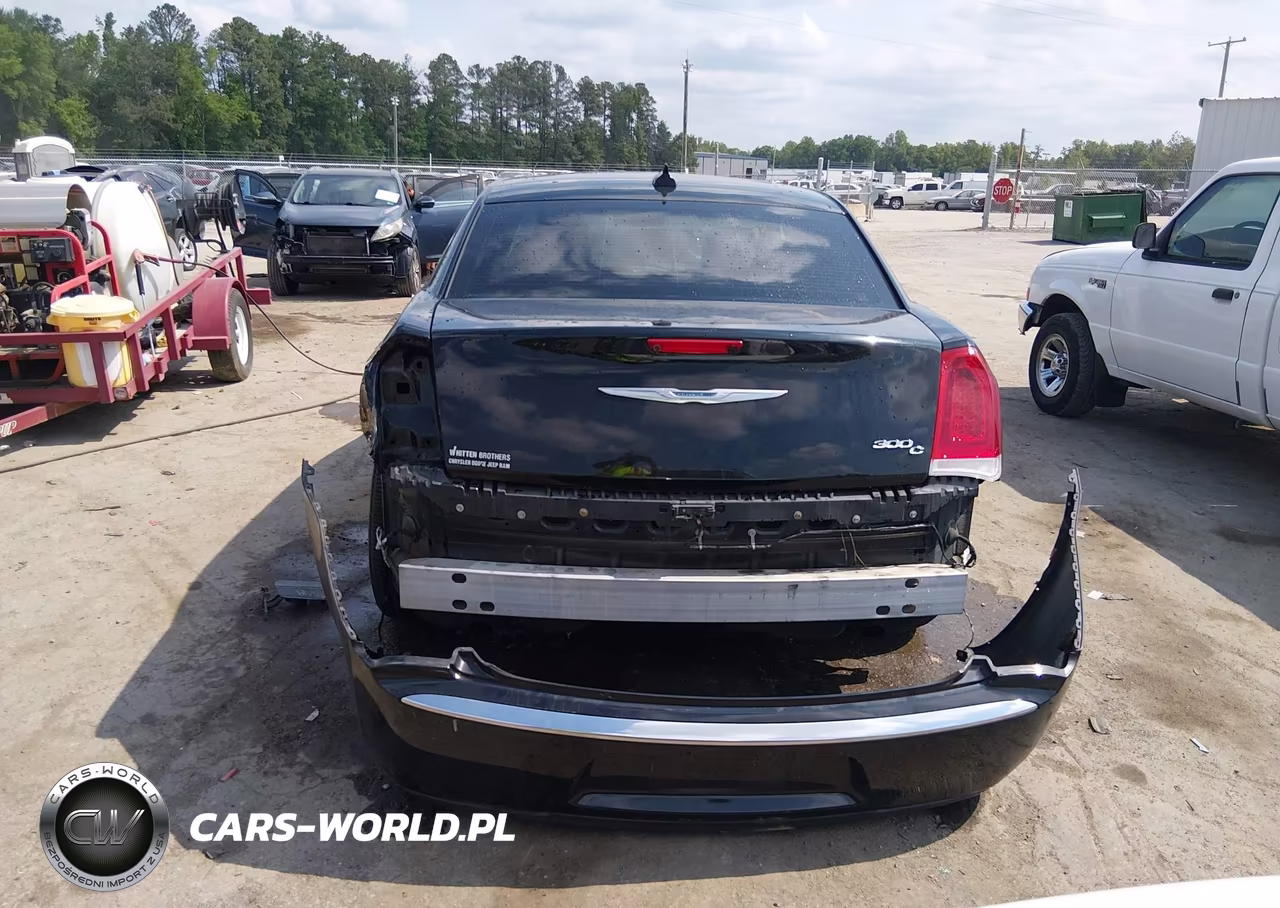 2017 Chrysler 300C VIN:2C3CCAEG3HH549834 - 17