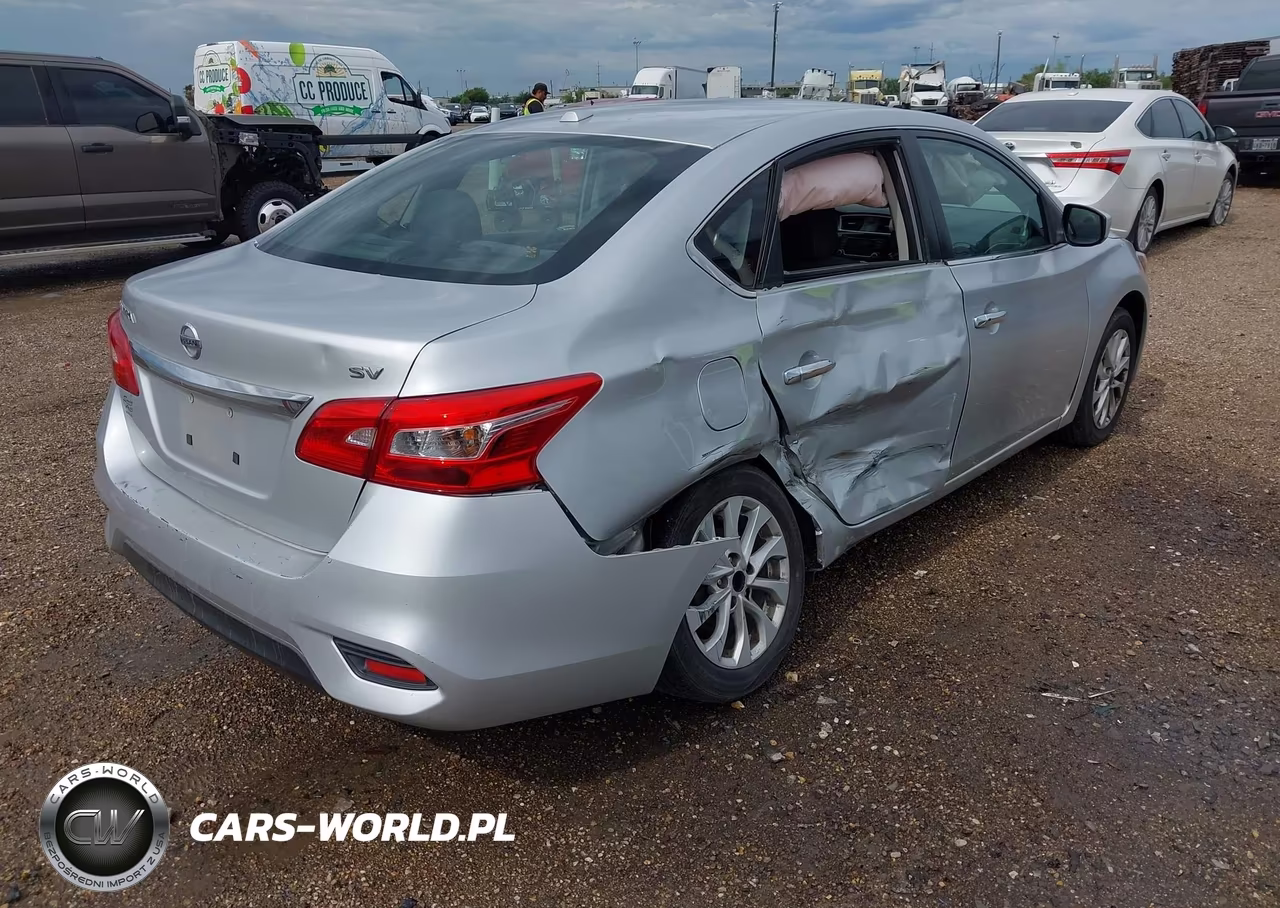 2018 Nissan Sentra Sv VIN:3N1AB7AP6JL633449 - 4