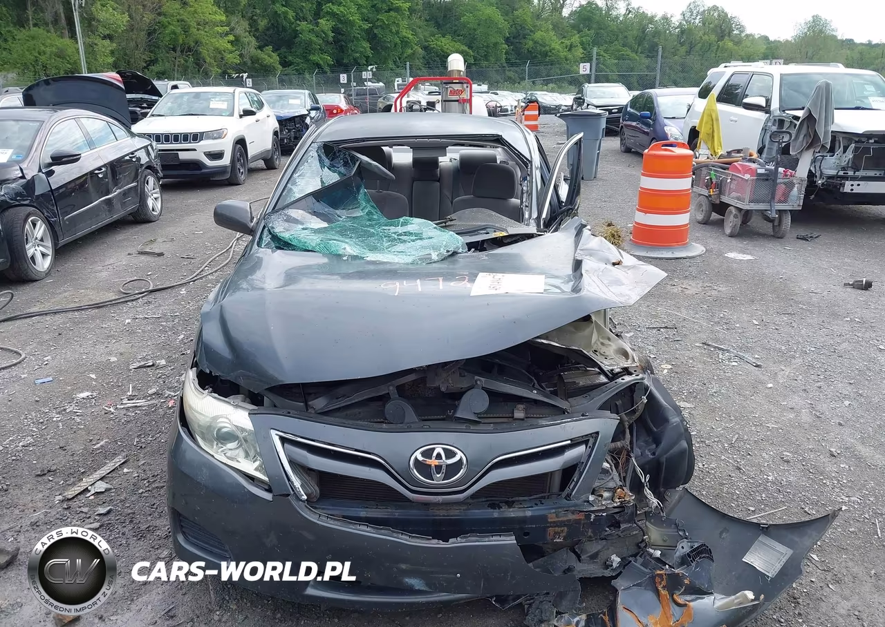 2010 Toyota Camry Le VIN:4T1BF3EK1AU043870 - 12