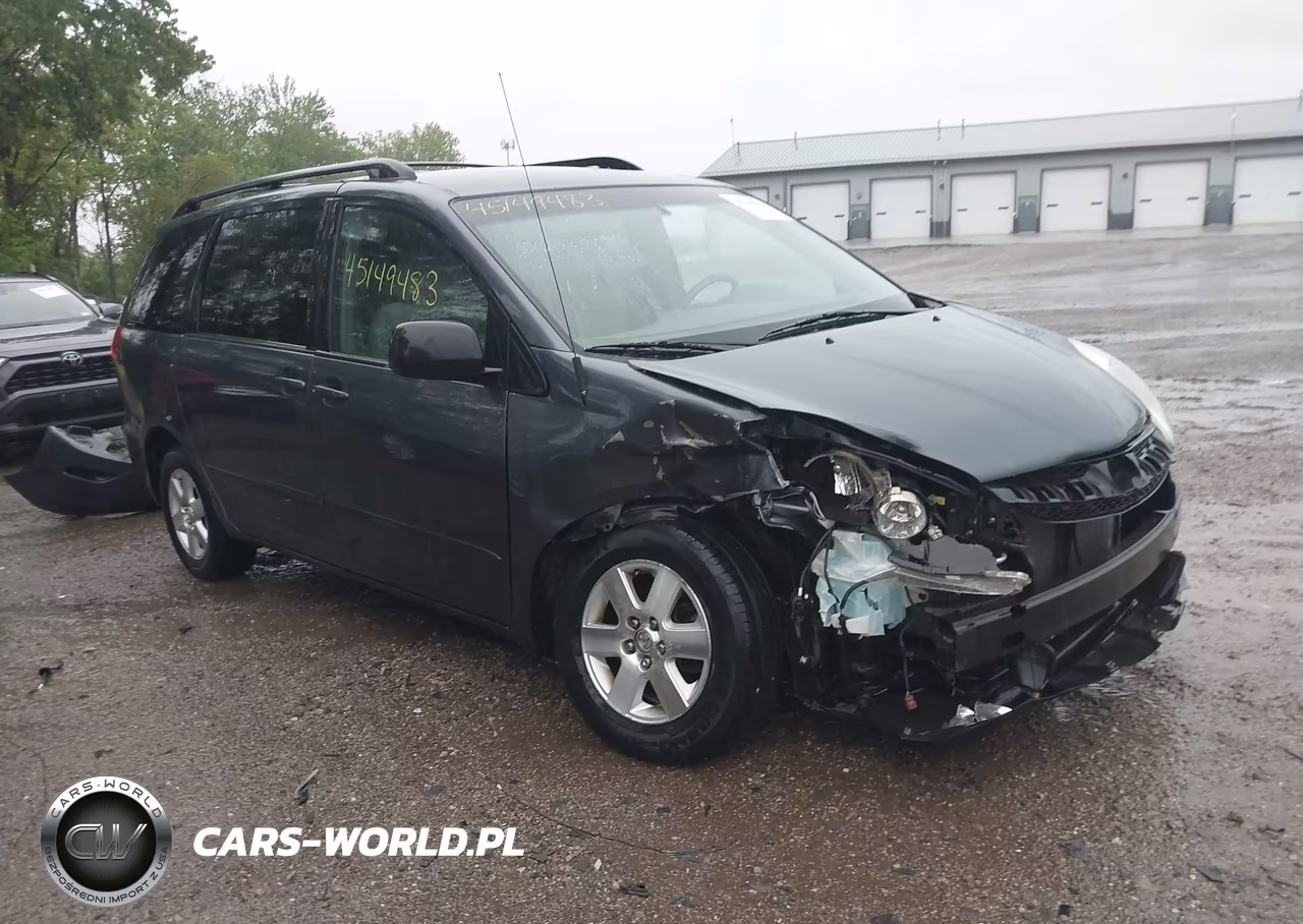 2008 Toyota Sienna Le – zdjęcie 1 z 17