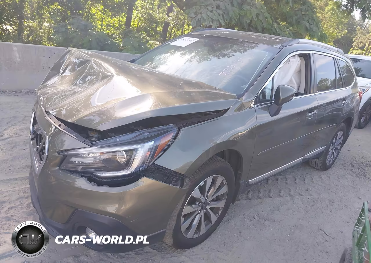 2018 Subaru Outback 3.6R Touring VIN:4S4BSETC2J3334998 - 2