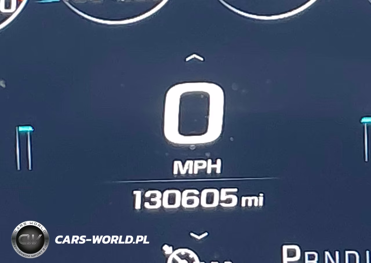 2017 Chevrolet Tahoe Premier VIN:1GNSCCKC0HR304257 - 16