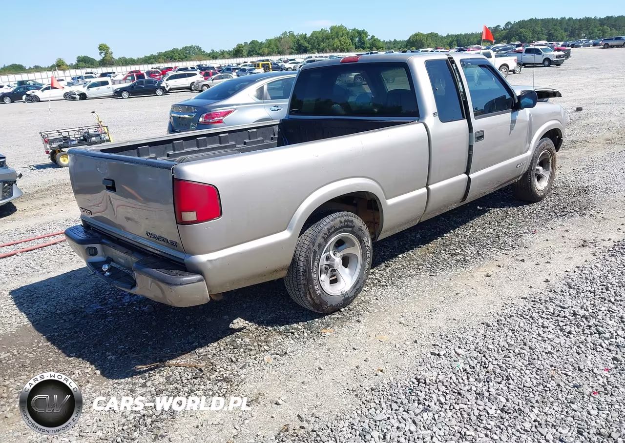 2000 Chevrolet S-10 Ls VIN:1GCCS1949YK157092 - 4