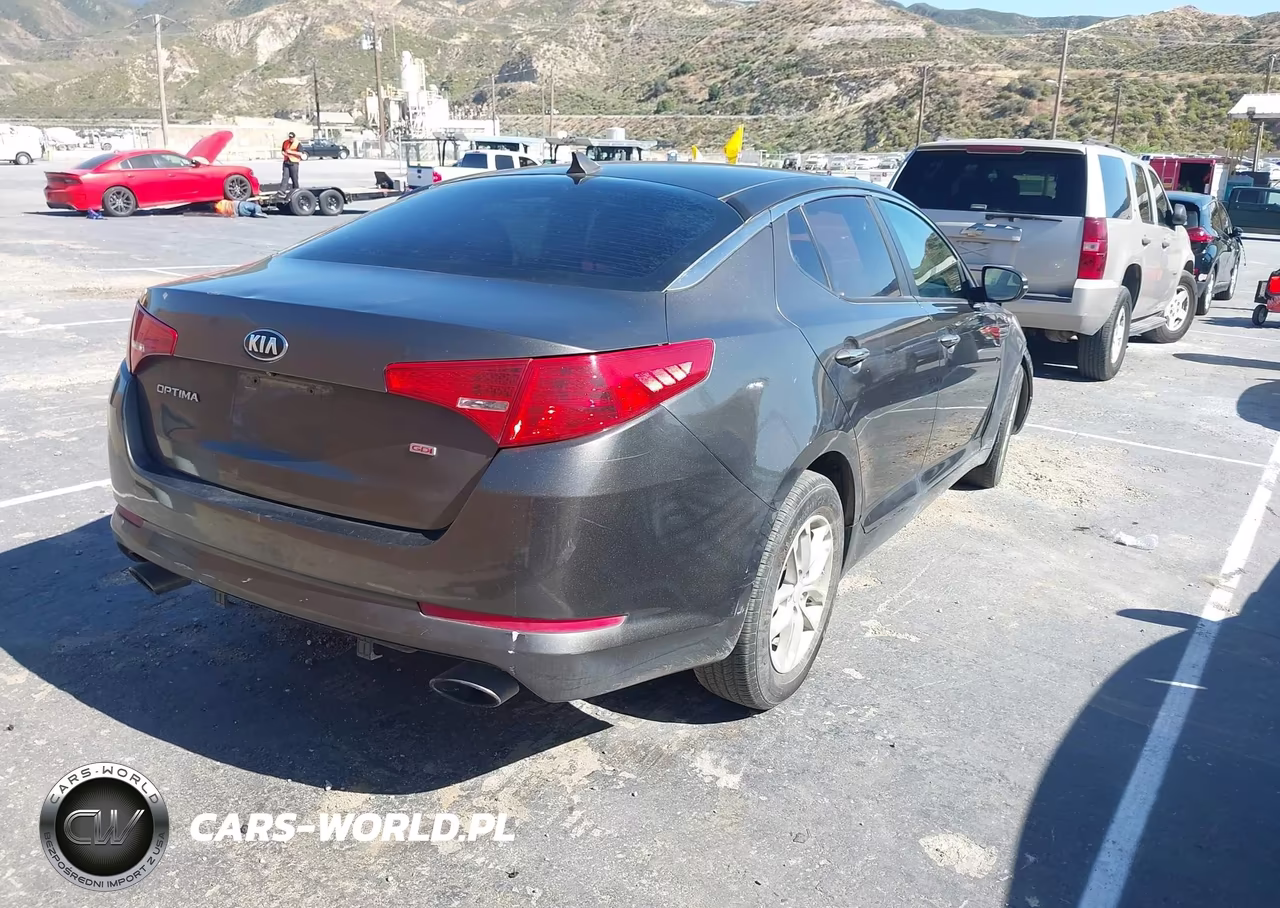 2013 Kia Optima Lx VIN:5XXGM4A71DG201299 - 4