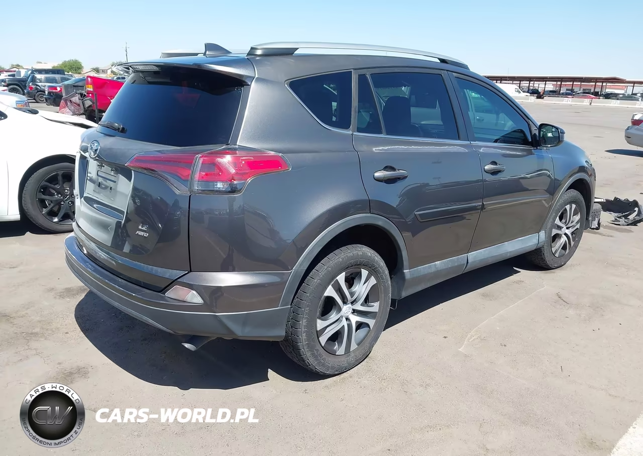 2017 Toyota Rav4 Le VIN:2T3BFREV0HW659137 - 4