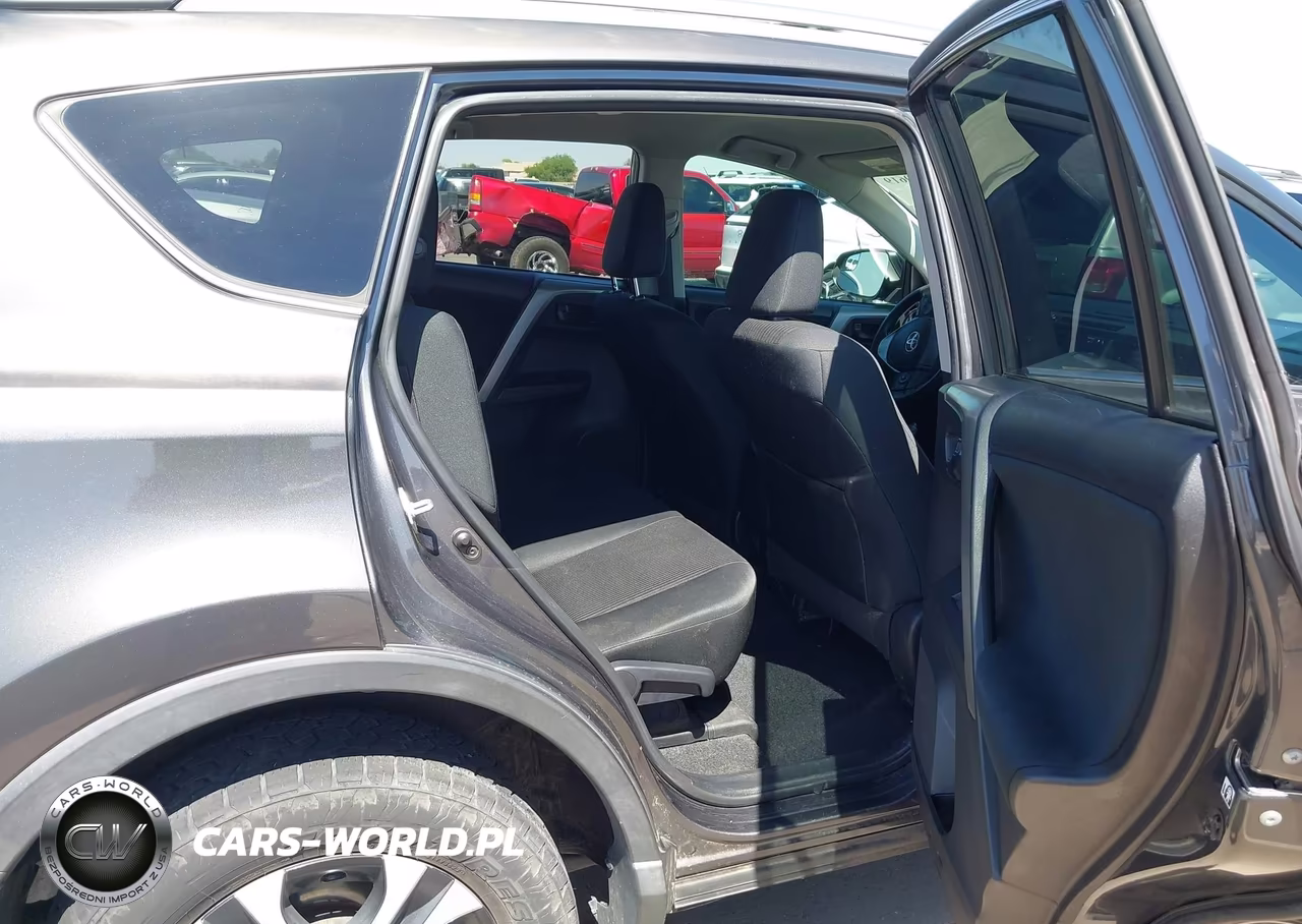 2017 Toyota Rav4 Le VIN:2T3BFREV0HW659137 - 8