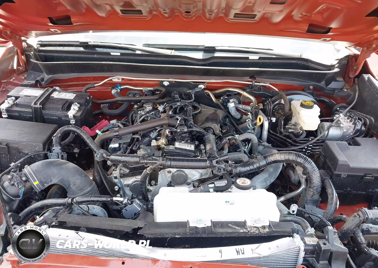 2025 Toyota Tacoma Trd Sport VIN:3TMLB5JN0SM124901 - 10