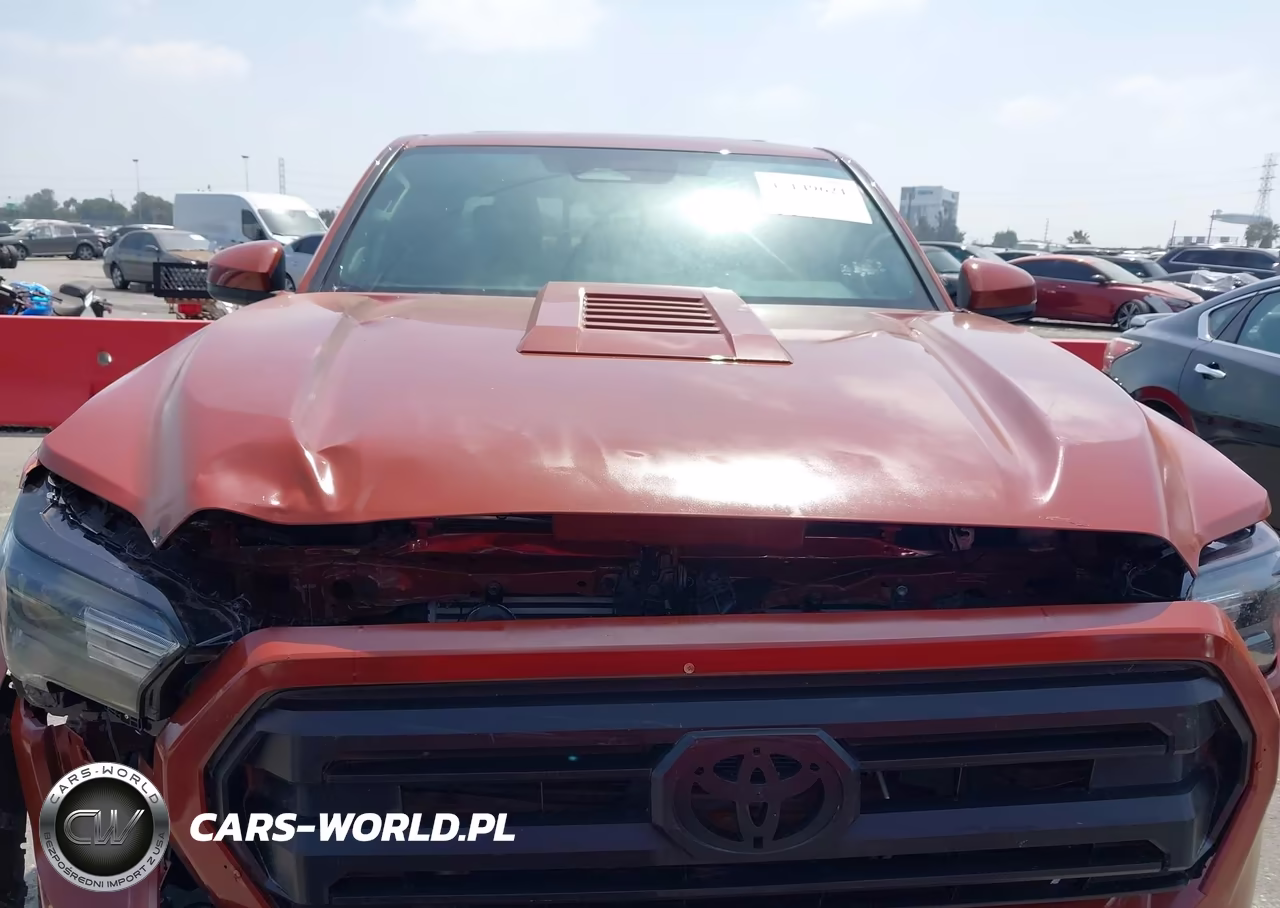 2025 Toyota Tacoma Trd Sport VIN:3TMLB5JN0SM124901 - 11