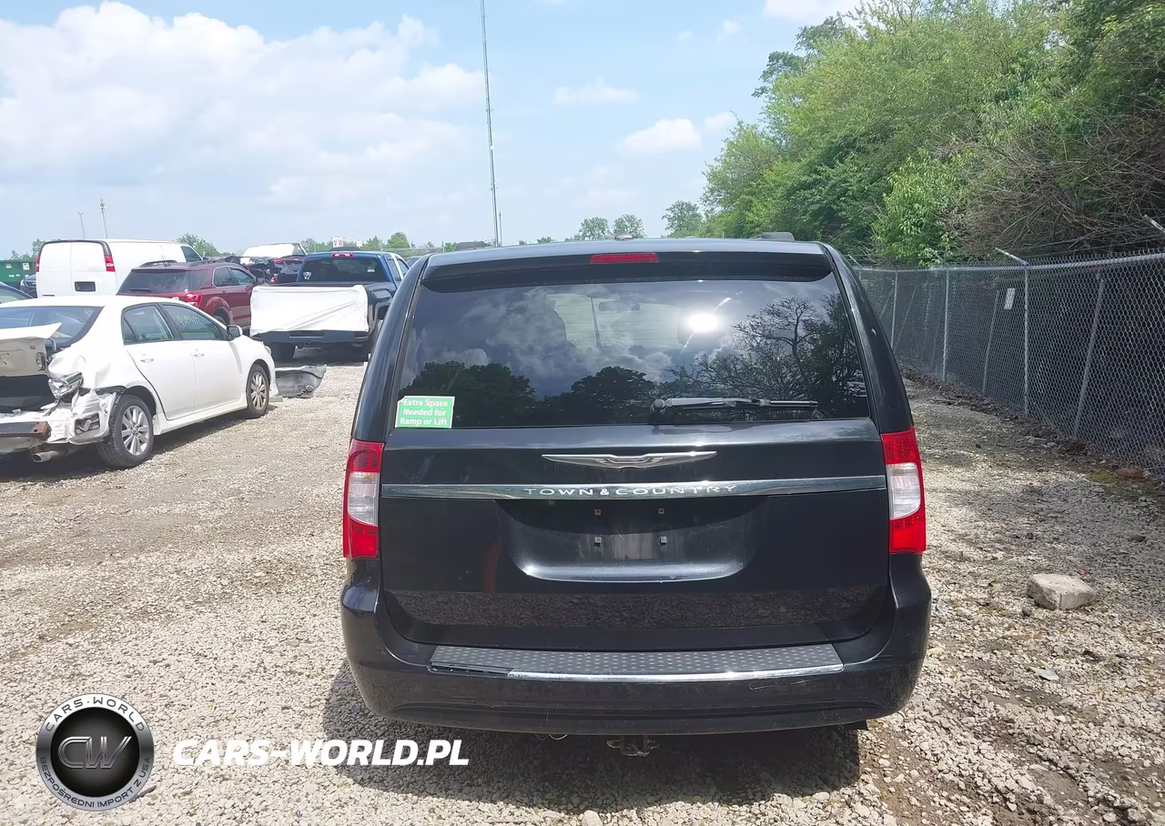 2011 Chrysler Town & Country Touring VIN:2A4RR5DG1BR607223 - 16