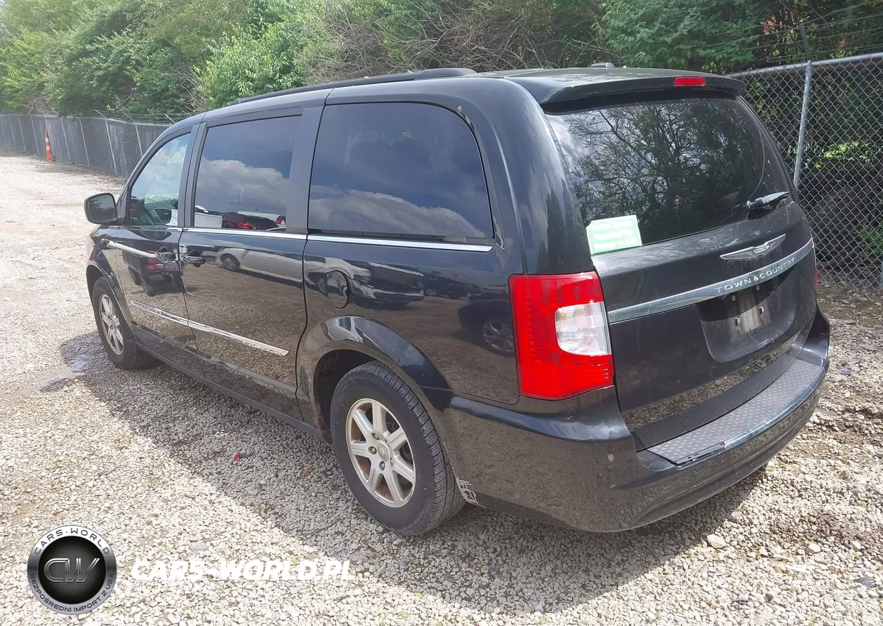 2011 Chrysler Town & Country Touring VIN:2A4RR5DG1BR607223 - 3