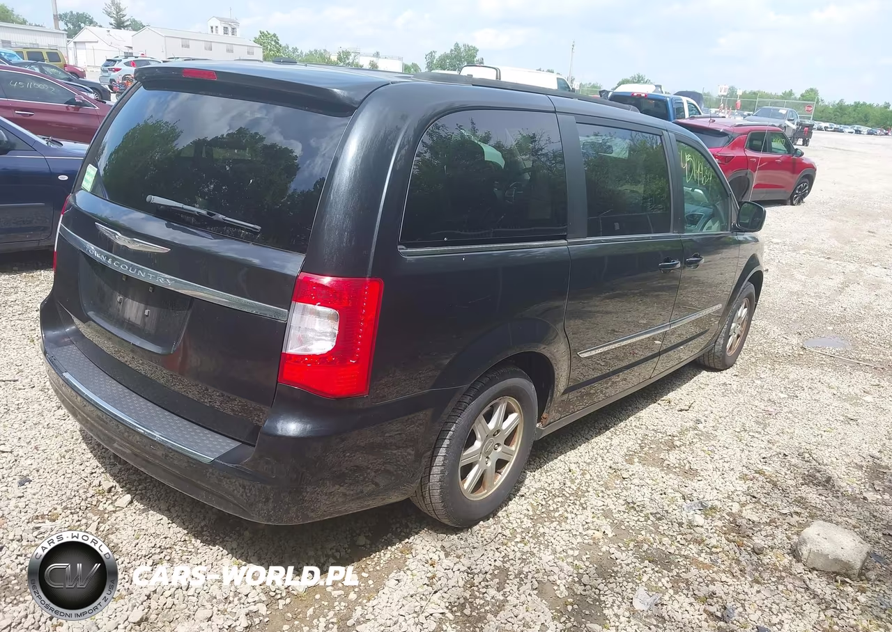 2011 Chrysler Town & Country Touring VIN:2A4RR5DG1BR607223 - 4