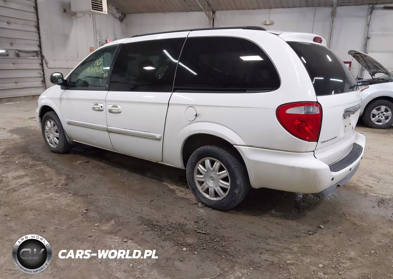 2006 Chrysler Town & Country Touring VIN:2A4GP54L66R849084 - 3