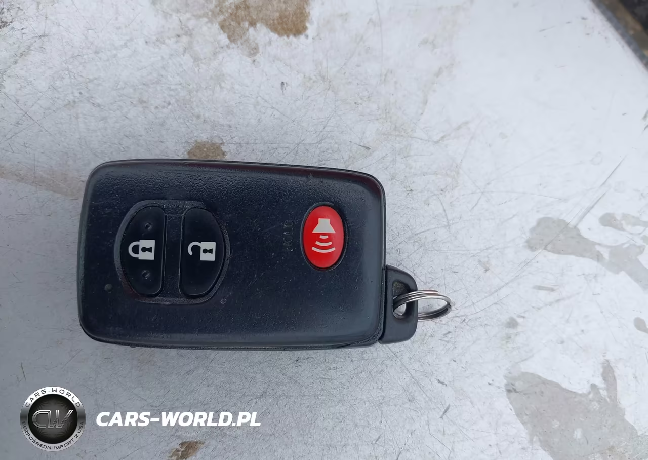 2014 Toyota Prius V Three VIN:JTDZN3EU7E3304700 - 11