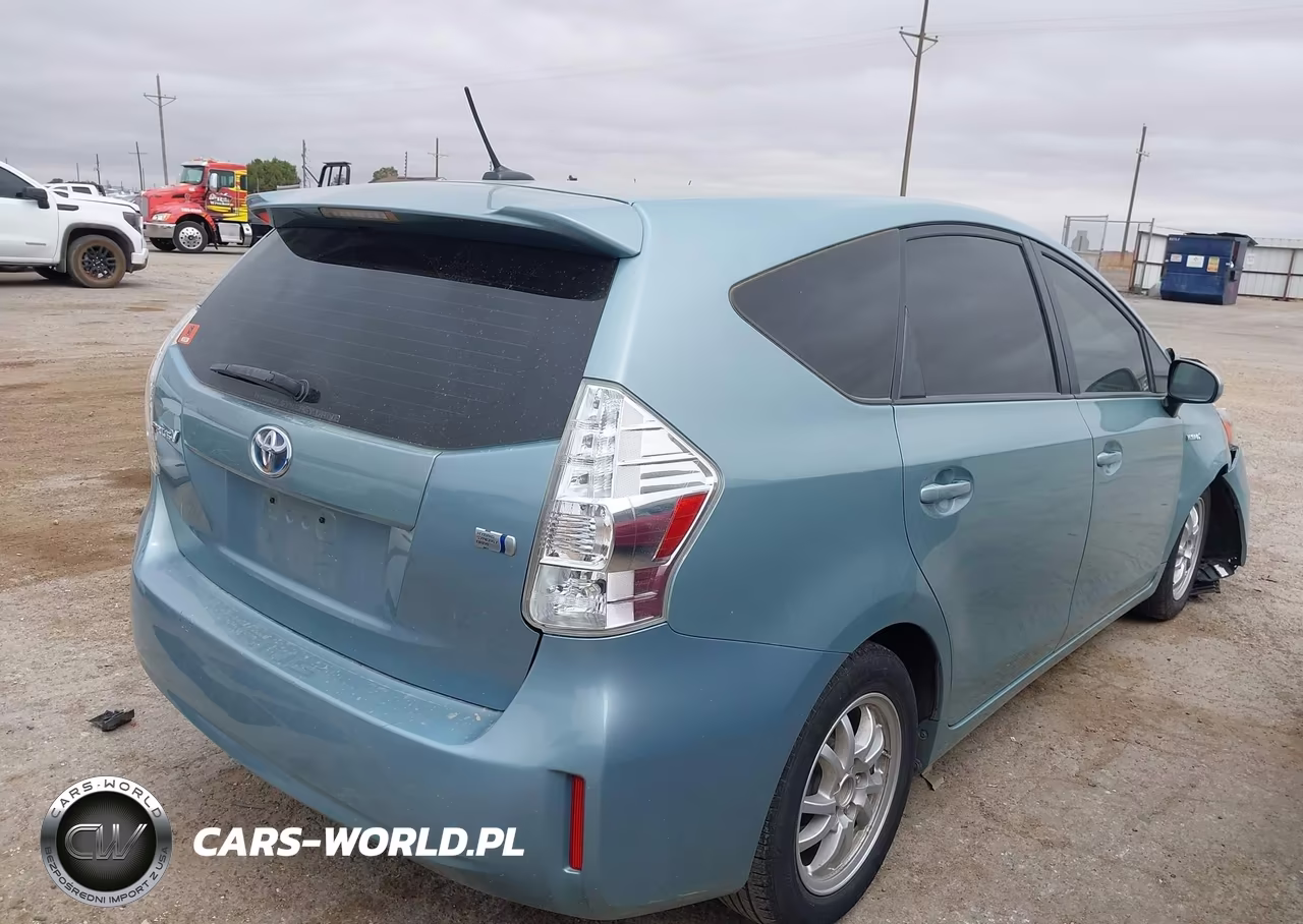 2014 Toyota Prius V Three VIN:JTDZN3EU7E3304700 - 4
