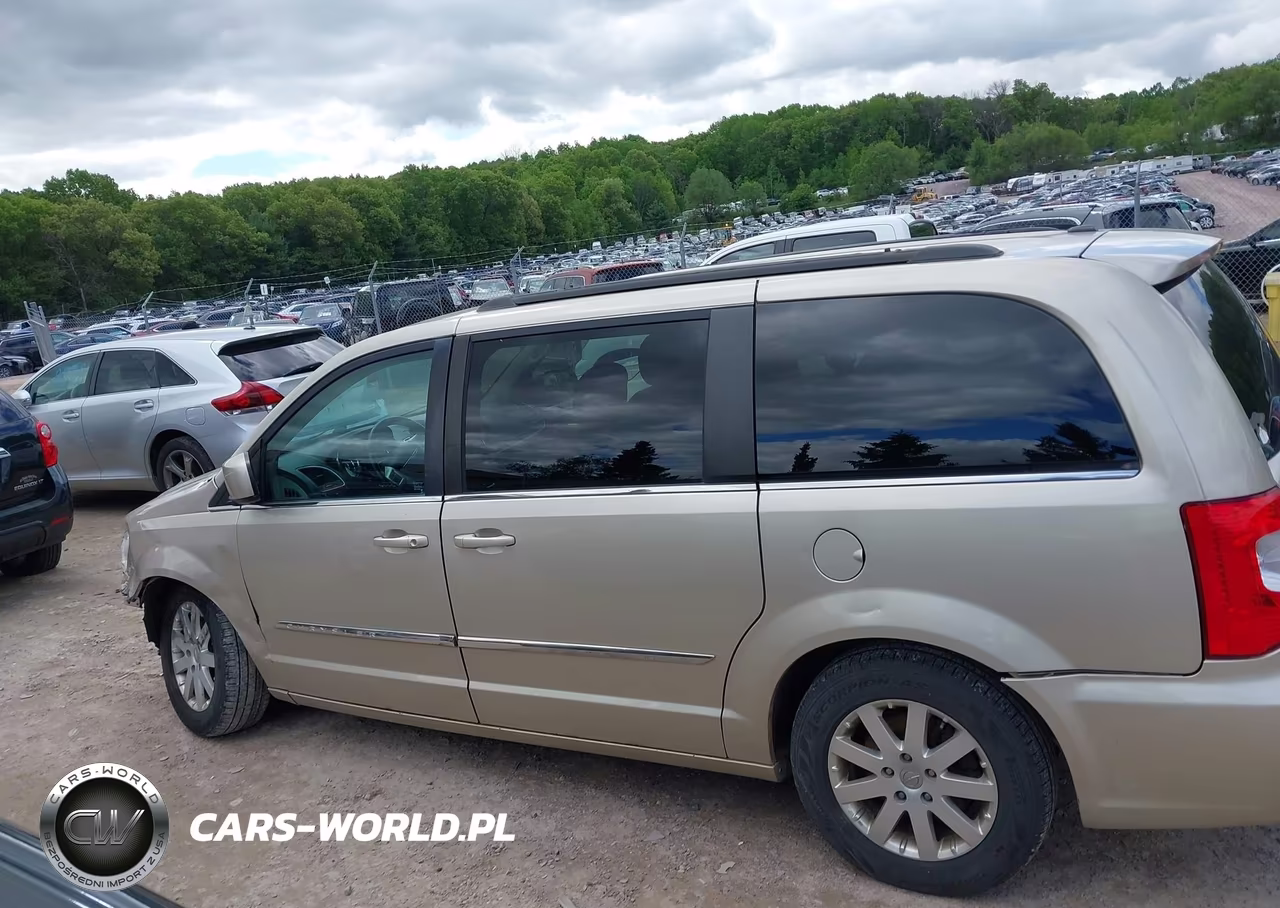 2014 Chrysler Town & Country Touring VIN:2C4RC1BG5ER363101 - 15
