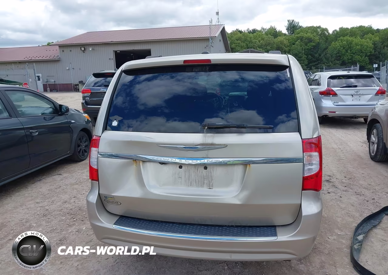 2014 Chrysler Town & Country Touring VIN:2C4RC1BG5ER363101 - 17