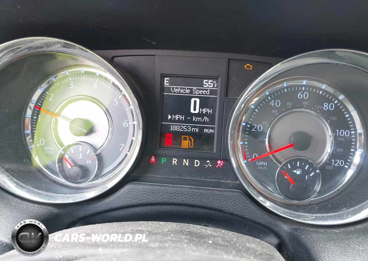 2014 Chrysler Town & Country Touring VIN:2C4RC1BG5ER363101 - 7