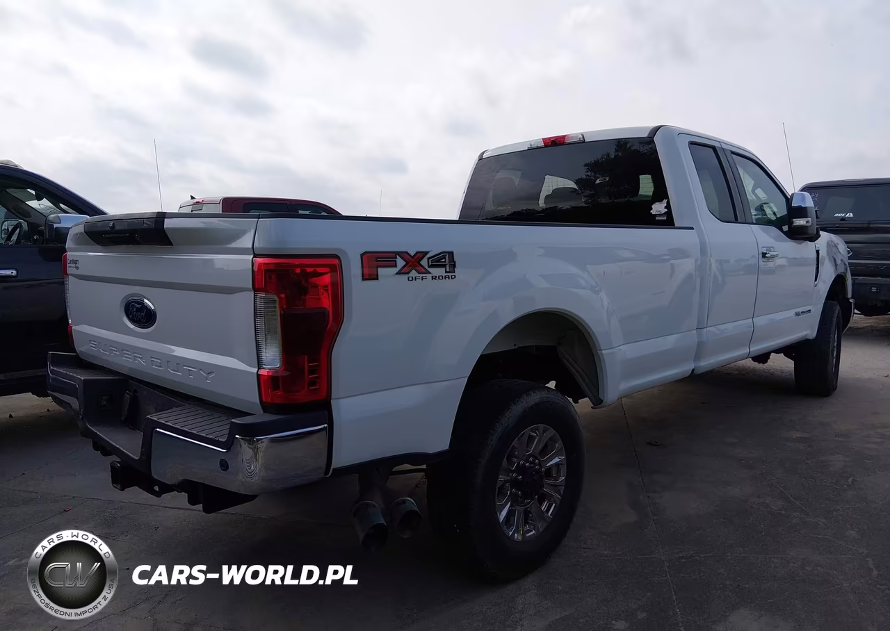 2019 Ford F-250 Xlt VIN:1FT7X2BT8KEC74596 - 4