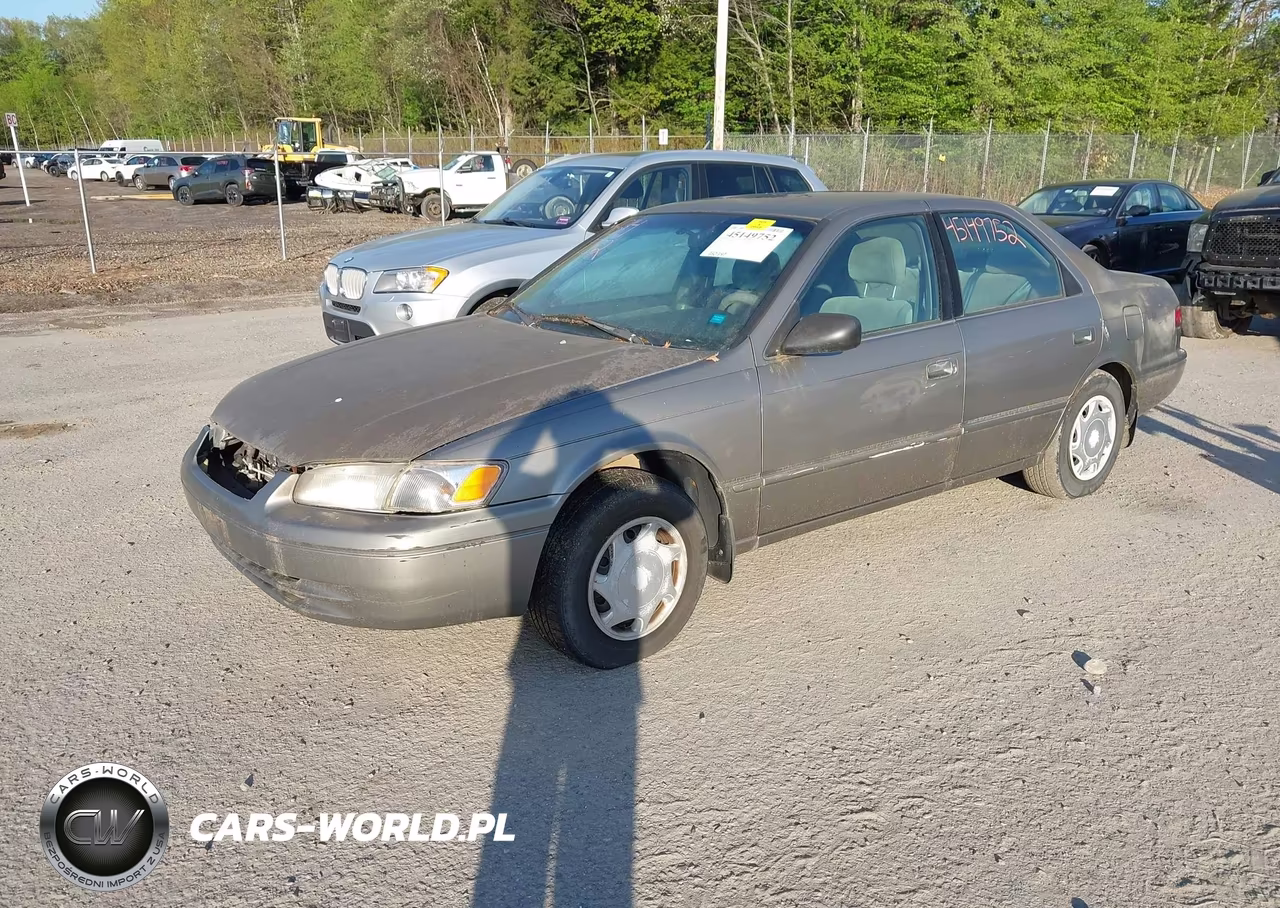 1998 Toyota Camry Ce VIN:4T1BG22K5WU273365 - 2