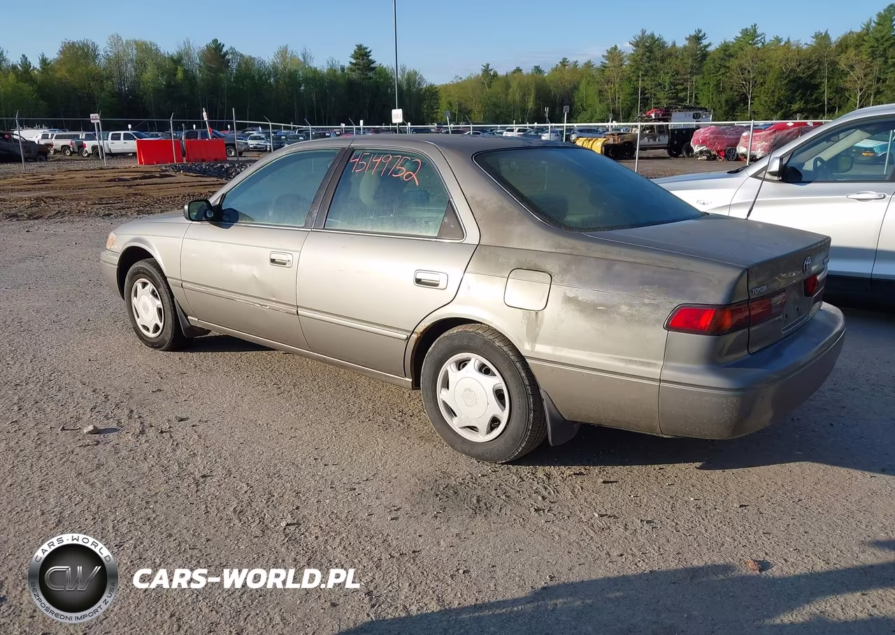 1998 Toyota Camry Ce VIN:4T1BG22K5WU273365 - 3