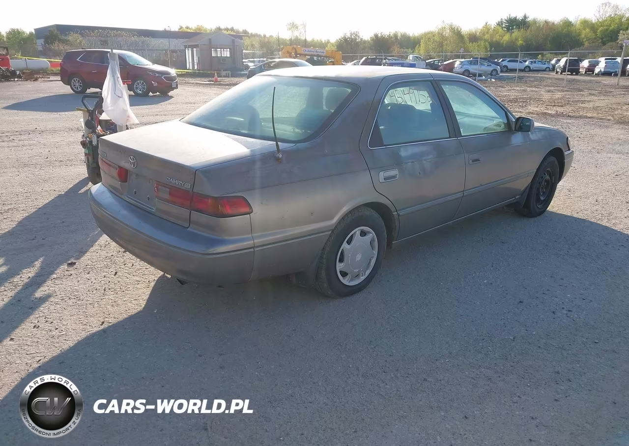 1998 Toyota Camry Ce VIN:4T1BG22K5WU273365 - 4