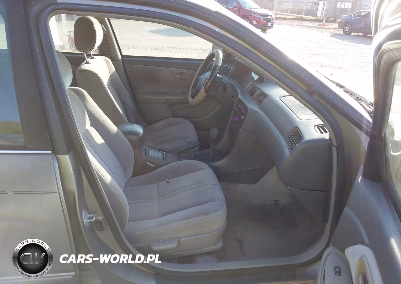 1998 Toyota Camry Ce VIN:4T1BG22K5WU273365 - 5