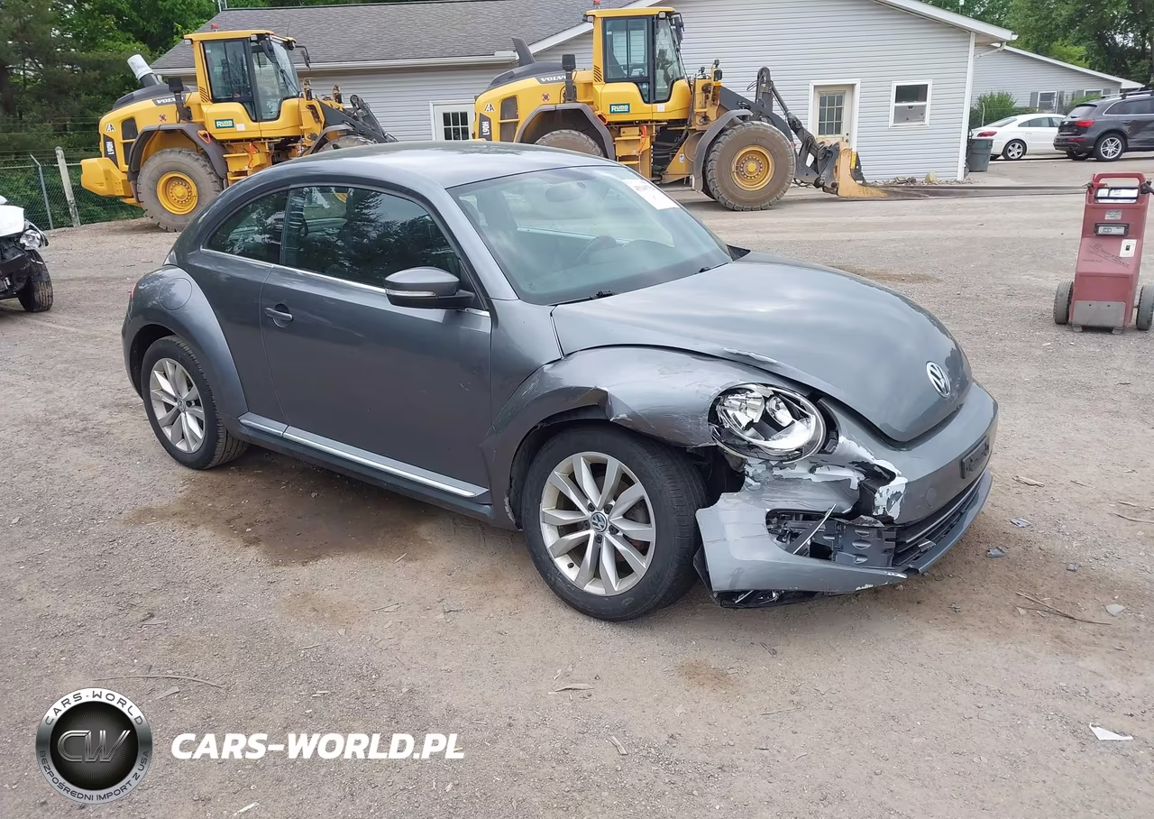2013 Volkswagen Beetle 2.0L Tdi – zdjęcie 1 z 11
