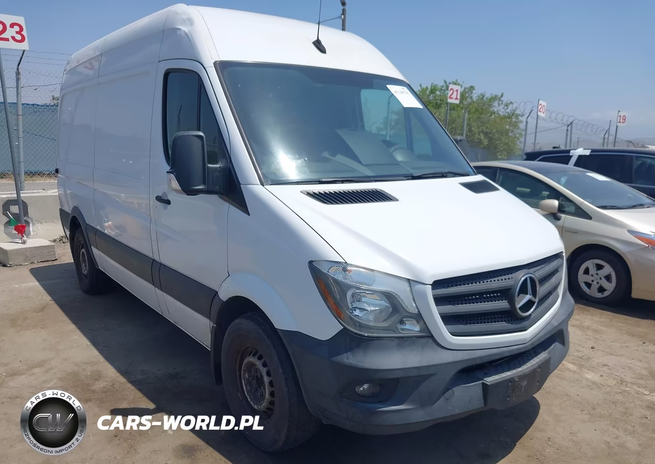 2018 Mercedes-Benz Sprinter 2500 Standard Roof V6 – zdjęcie 1 z 18