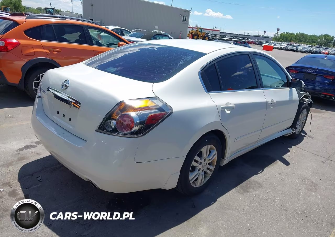 2012 Nissan Altima 2.5 S VIN:1N4AL2APXCN418713 - 4