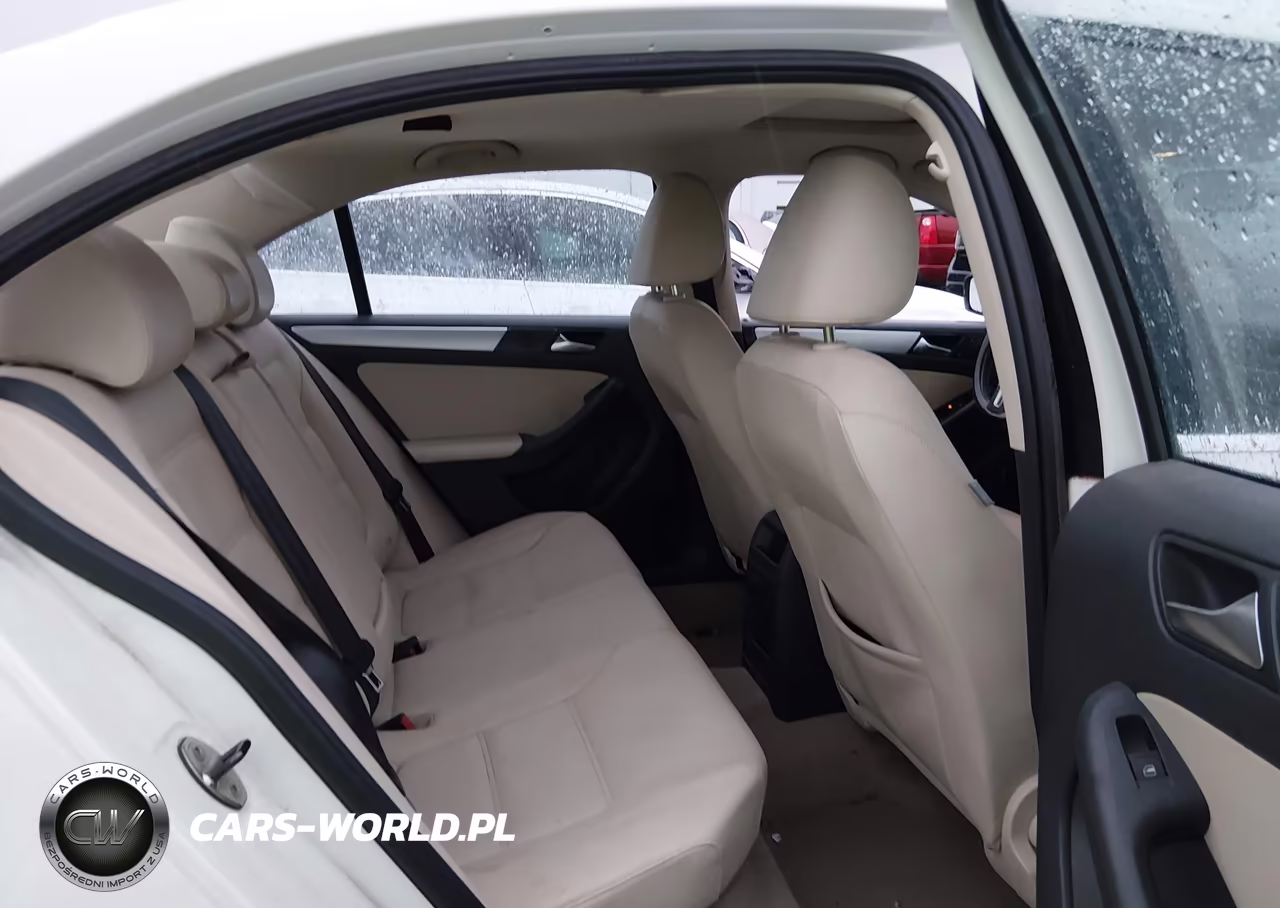 2012 Volkswagen Jetta 2.0L Tdi VIN:3VW3L7AJ2CM042592 - 8