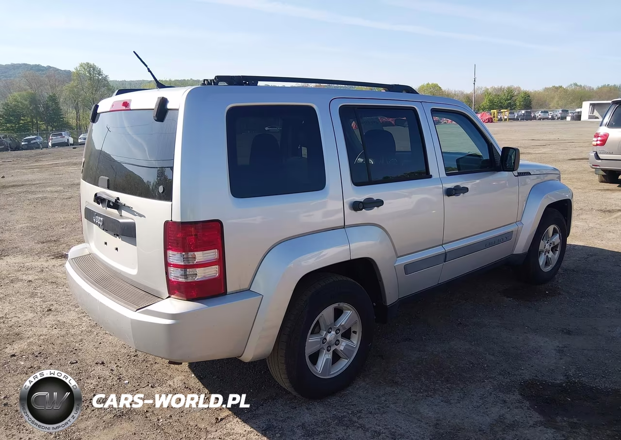 2012 Jeep Liberty Sport VIN:1C4PJMAKXCW146328 - 4