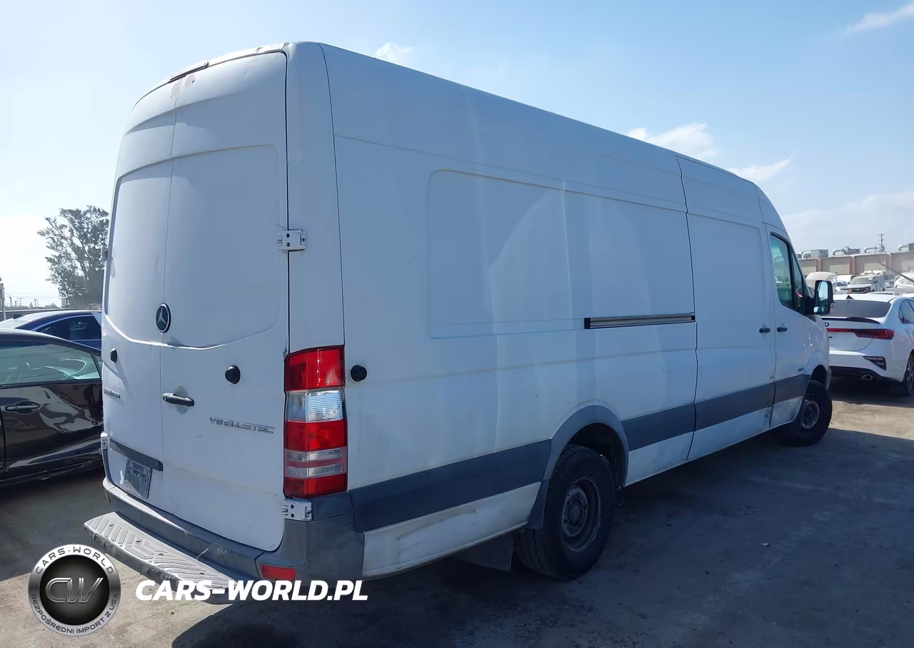 2015 Mercedes-Benz Sprinter 3500 High Roof VIN:WD3PF4CC5FP138959 - 4