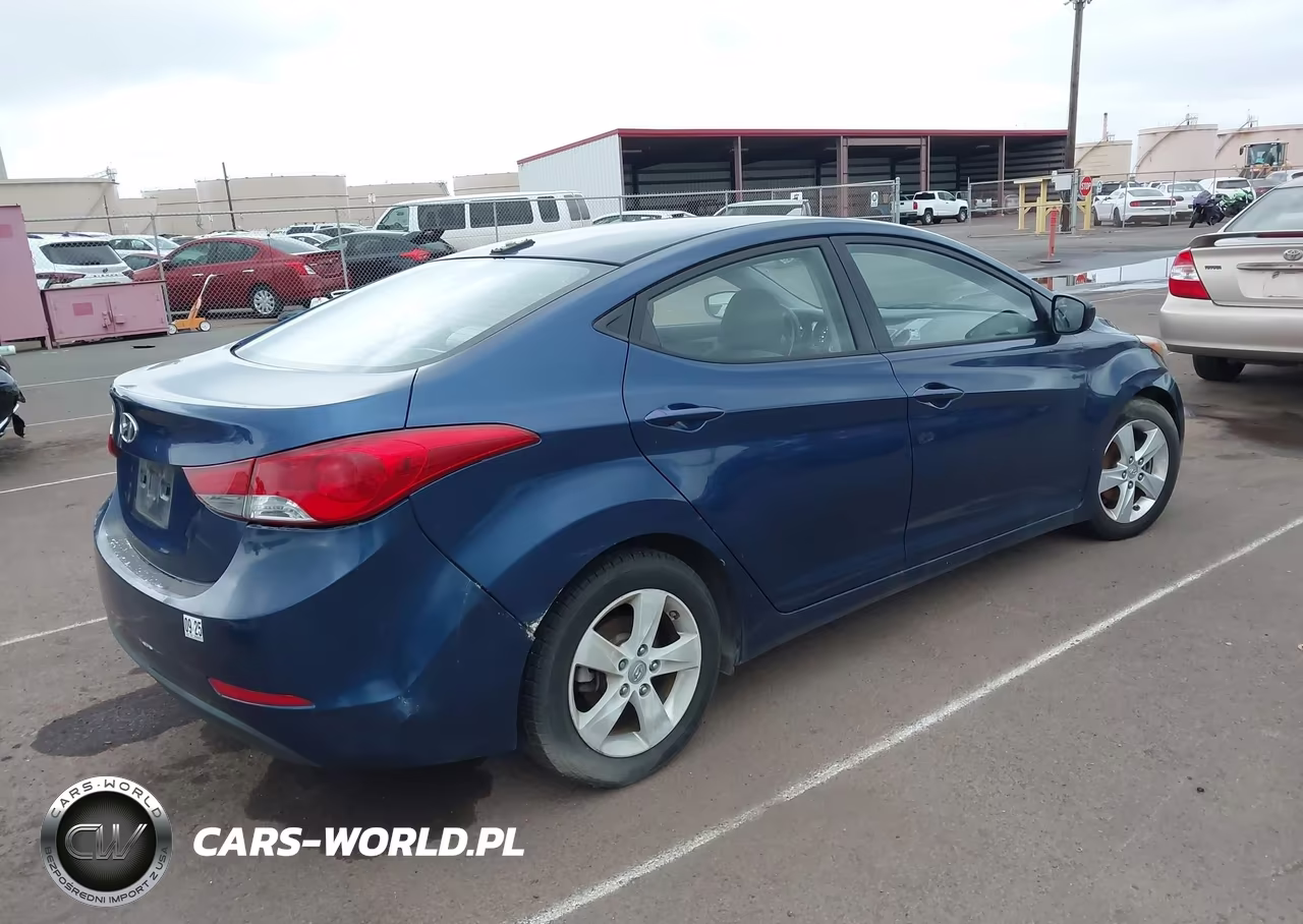 2016 Hyundai Elantra Se VIN:5NPDH4AE4GH731166 - 4