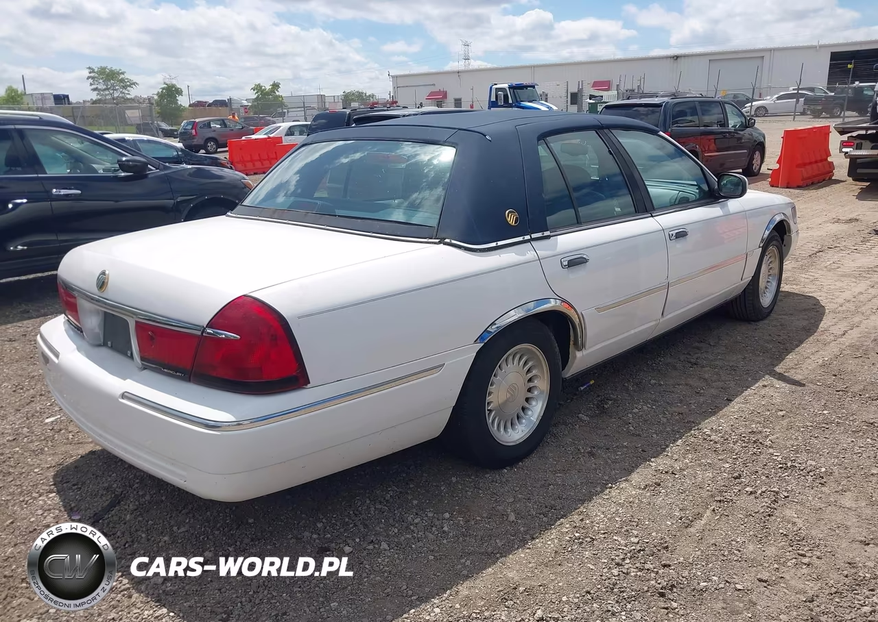1998 Mercury Grand Marquis VIN:2MEFM75W6WX679978 - 4