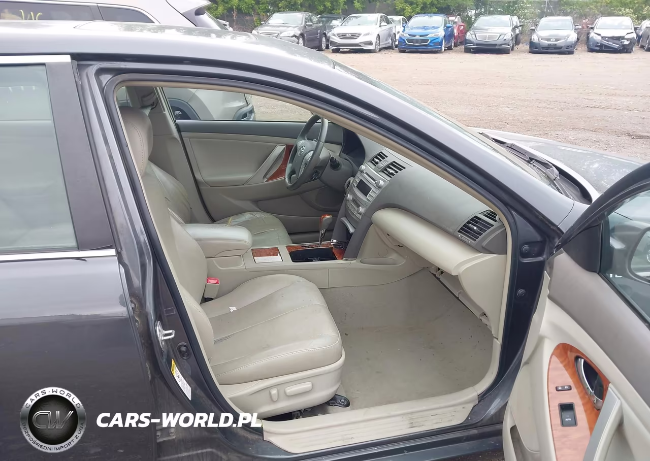 2011 Toyota Camry Hybrid VIN:4T1BB3EK9BU126802 - 5