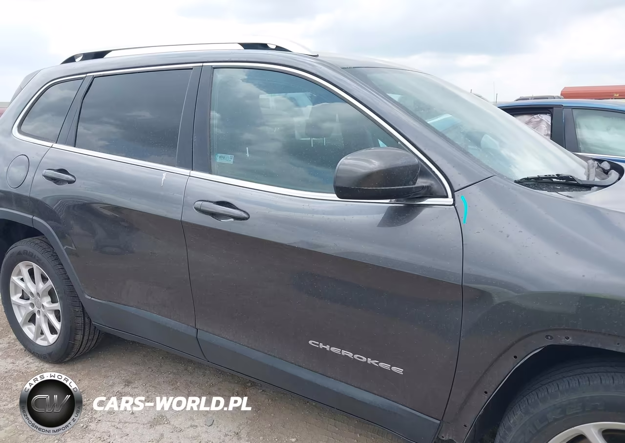2016 Jeep Cherokee Latitude VIN:1C4PJLCS1GW307856 - 14