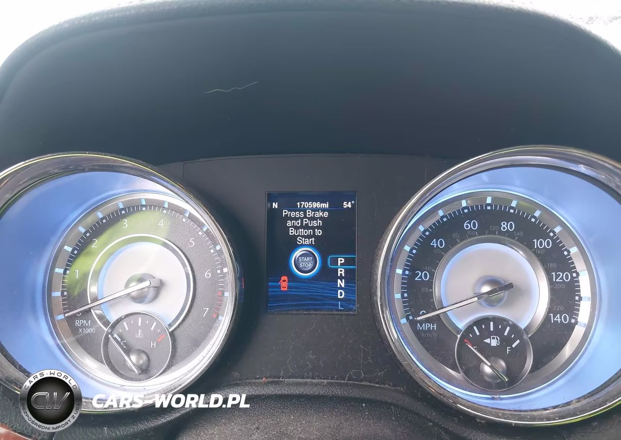 2014 Chrysler 300 VIN:2C3CCAAG6EH373654 - 7