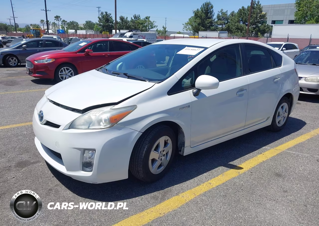 2011 Toyota Prius Two VIN:JTDKN3DUXB1375447 - 2