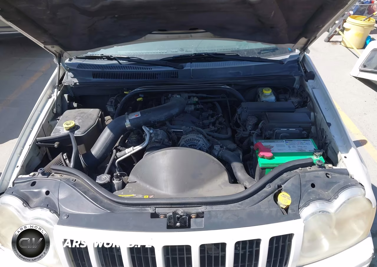 2005 Jeep Grand Cherokee Laredo VIN:1J4GS48N95C533299 - 10