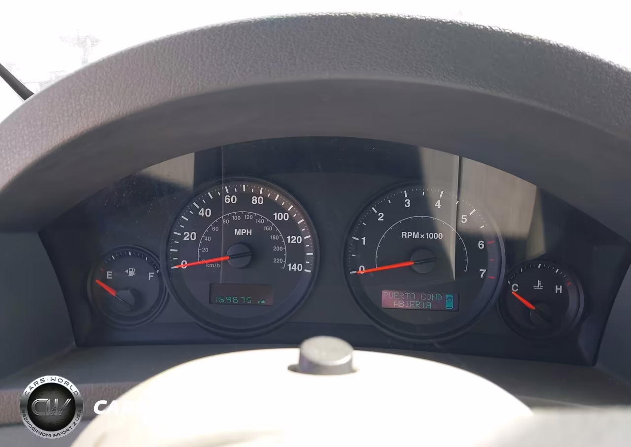 2005 Jeep Grand Cherokee Laredo VIN:1J4GS48N95C533299 - 7