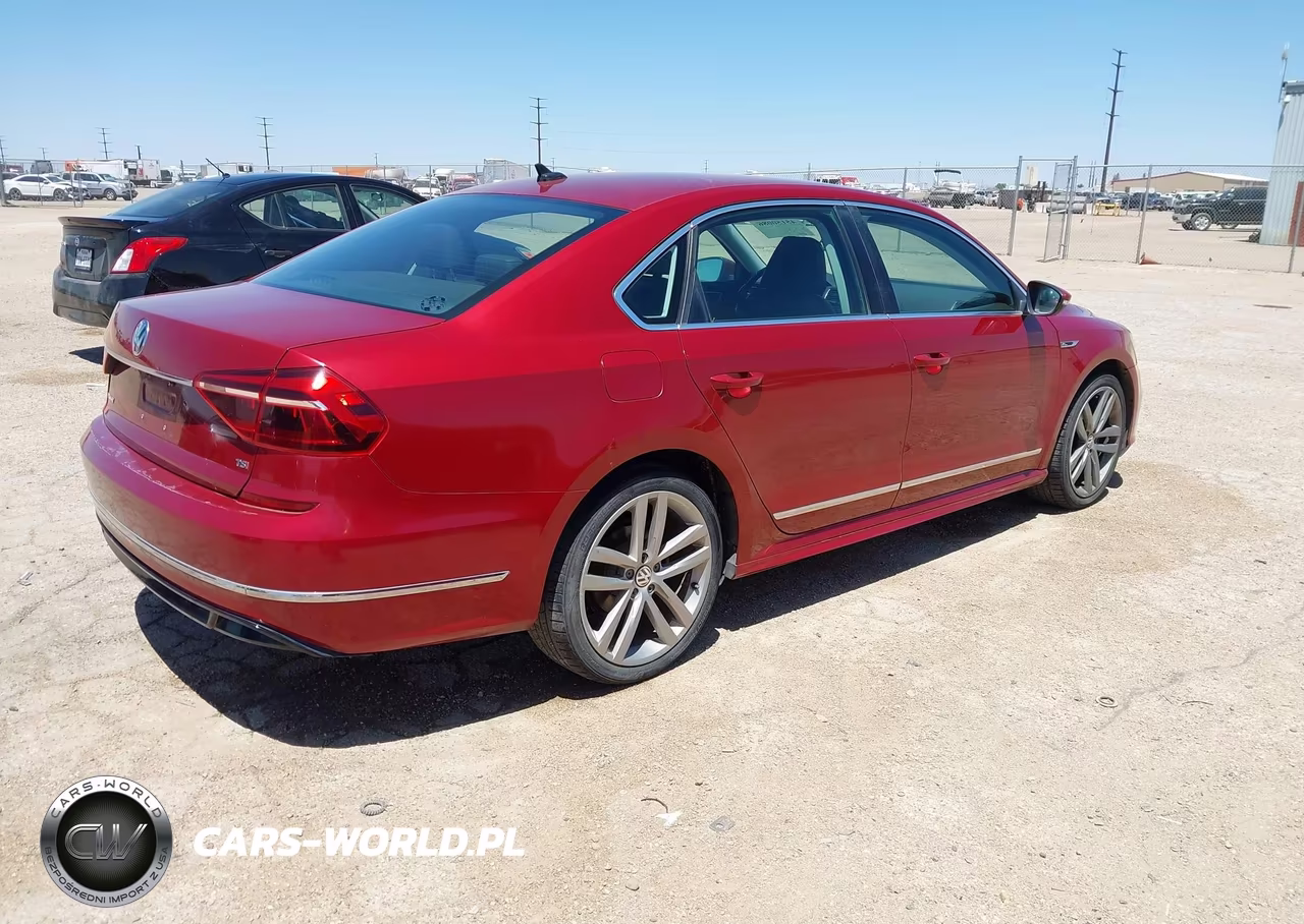 2017 Volkswagen Passat 1.8T R-Line VIN:1VWDT7A32HC006416 - 4