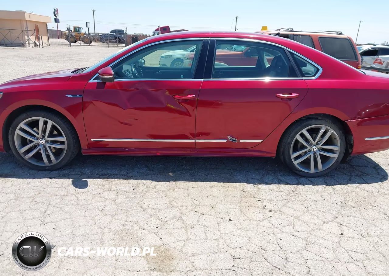 2017 Volkswagen Passat 1.8T R-Line VIN:1VWDT7A32HC006416 - 6