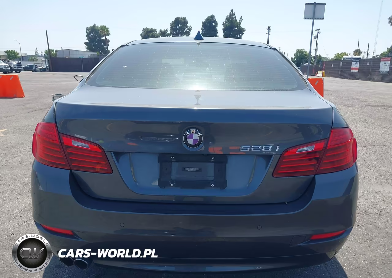 2016 BMW 528I VIN:WBA5A5C5XGD526966 - 16