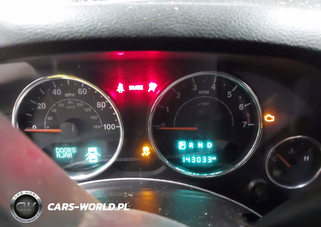 2016 Jeep Wrangler Unlimited Rubicon VIN:1C4BJWFG8GL146510 - 7