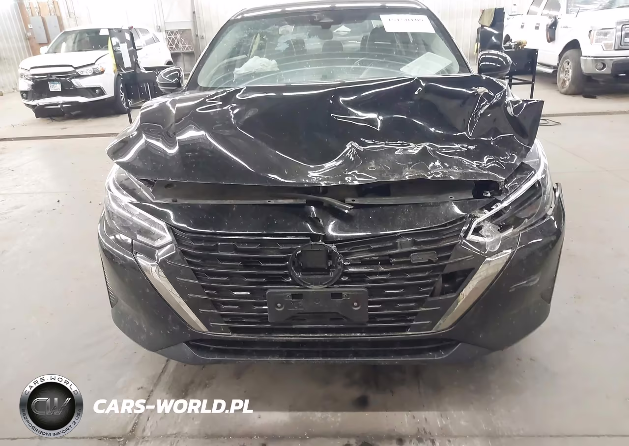 2025 Nissan Sentra Sr VIN:3N1AB8DV3SY203592 - 13
