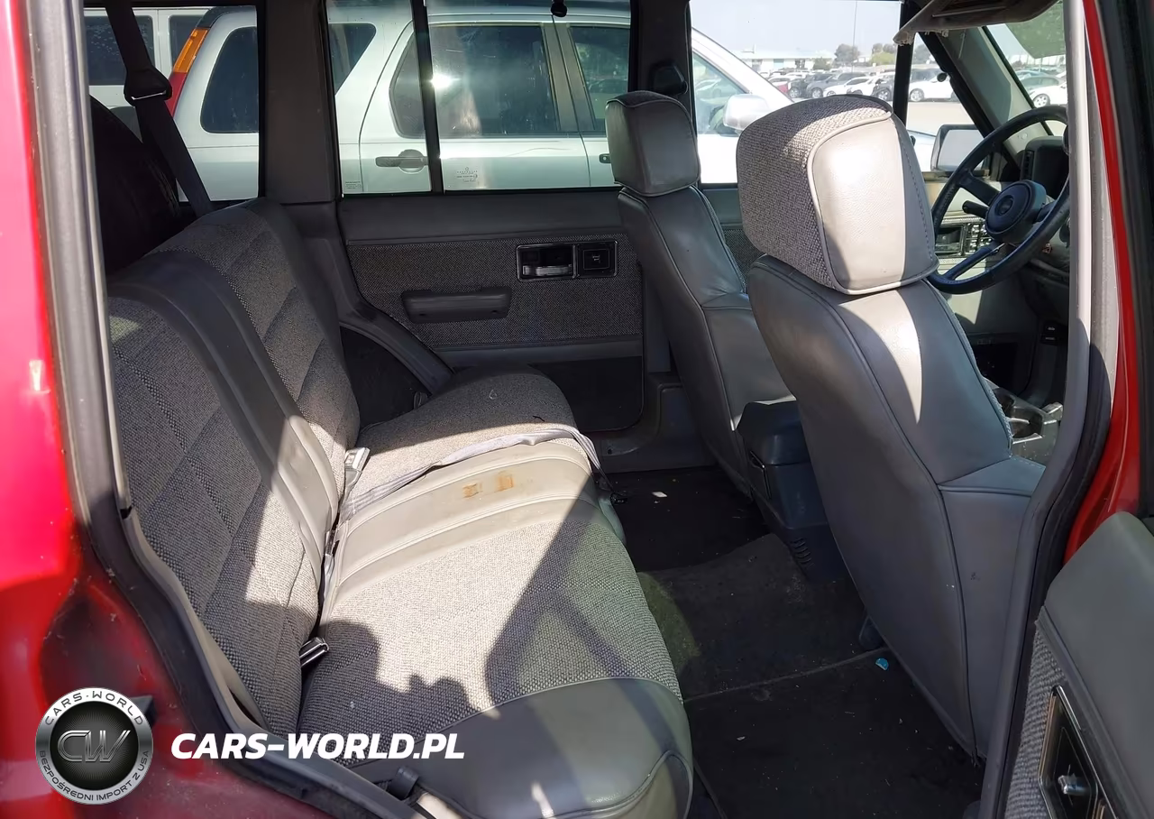 1991 Jeep Cherokee Laredo VIN:1J4FJ58S9ML637154 - 8