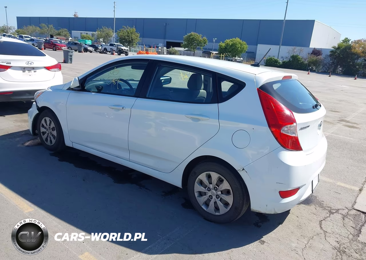 2015 Hyundai Accent Gs VIN:KMHCT5AE2FU219471 - 3