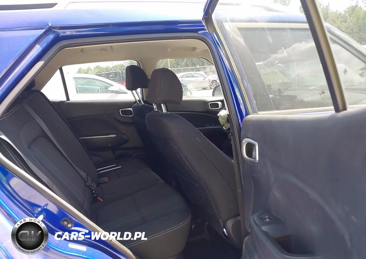 2020 Hyundai Venue Sel VIN:KMHRC8A32LU032771 - 8