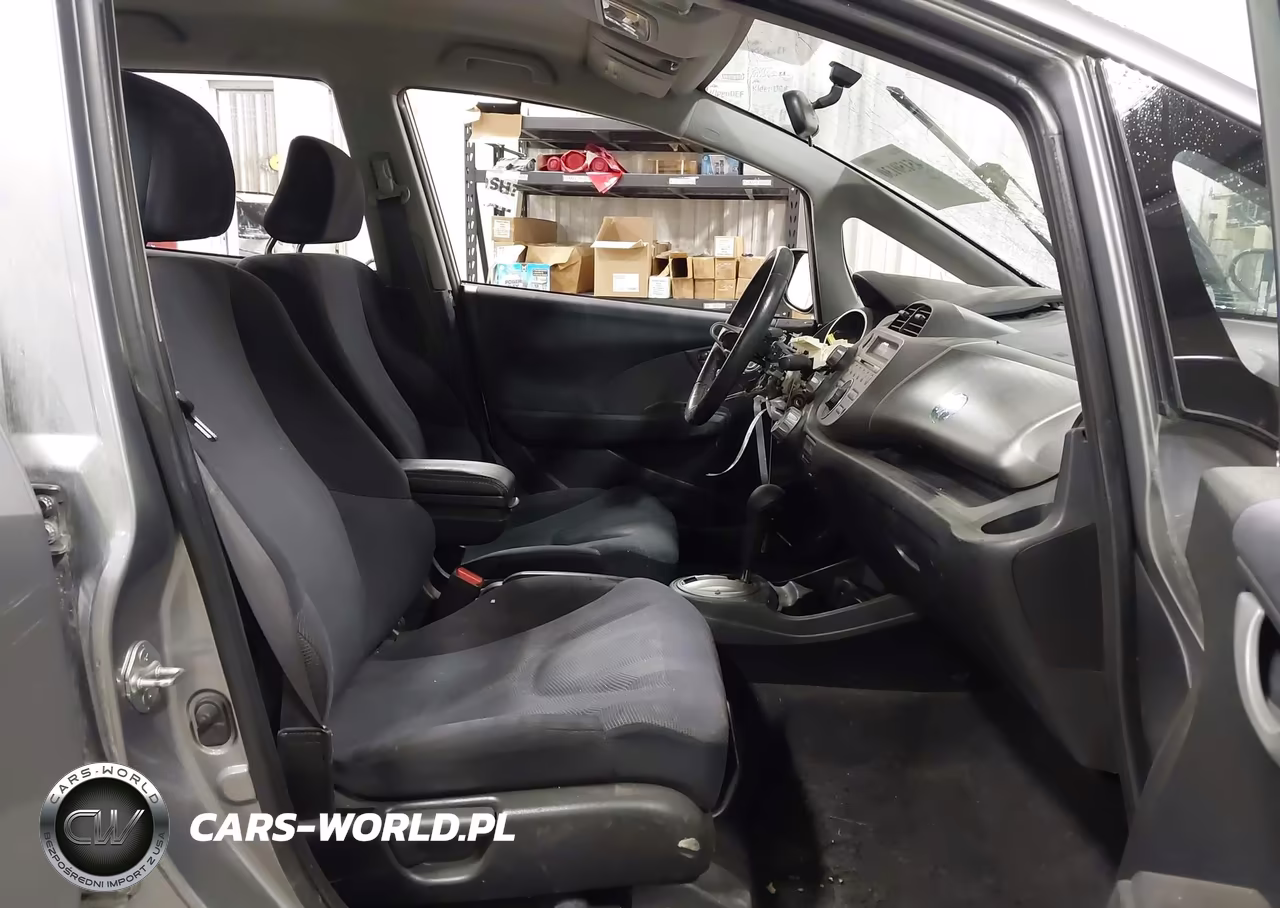 2010 Honda Fit Sport VIN:JHMGE8H4XAC036265 - 5