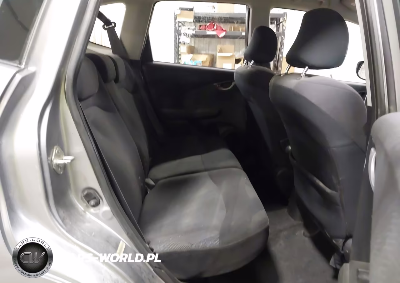 2010 Honda Fit Sport VIN:JHMGE8H4XAC036265 - 8
